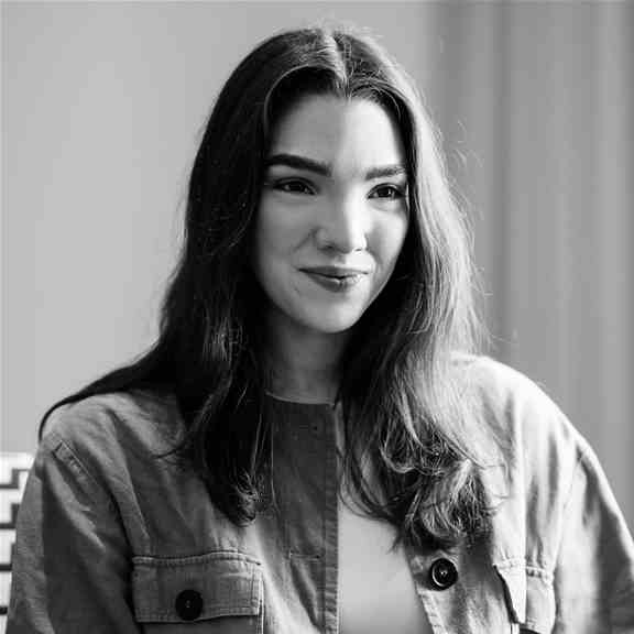 Zoe Phillips